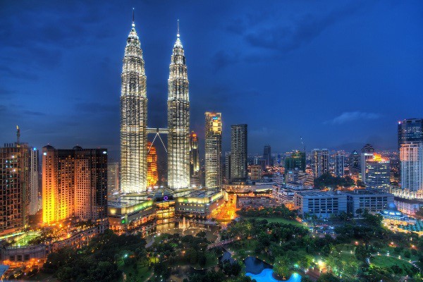 الاستثمار في ماليزيا