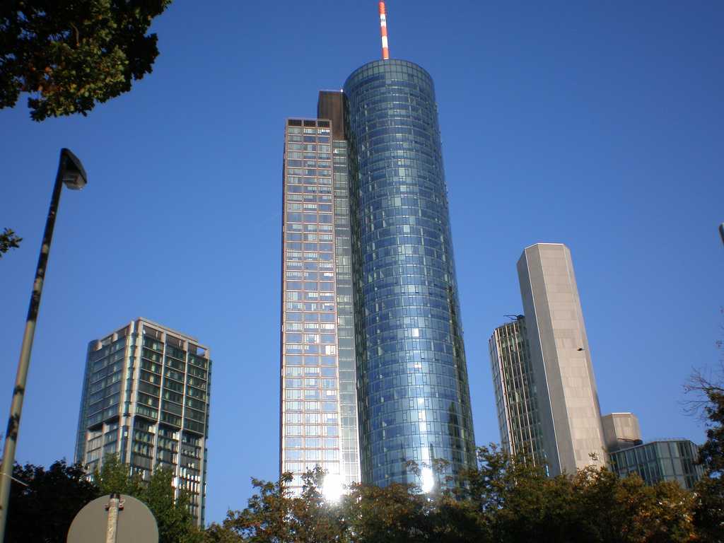 البرج الرئيسي في فرانكفورت