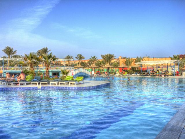 Photo of تقرير عن فندق الجفتون الغردقة أسعاره والحجز